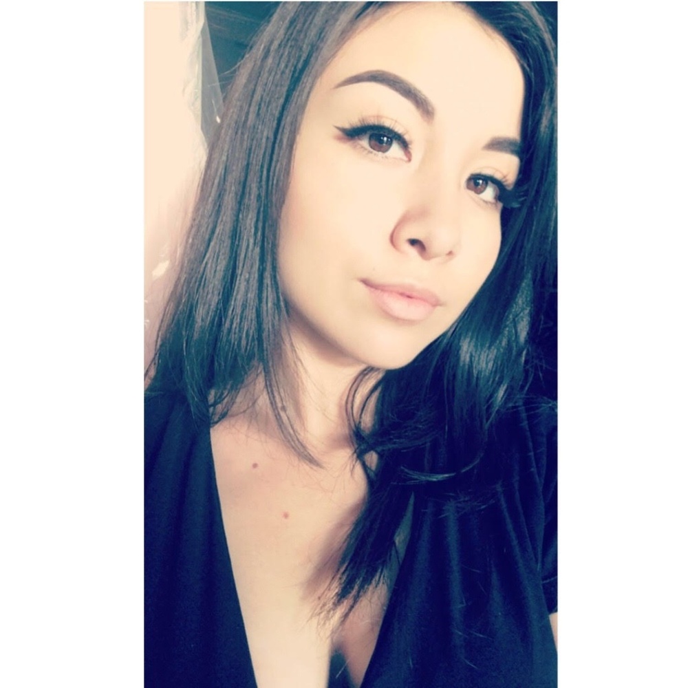 Meet your Posher, Anali